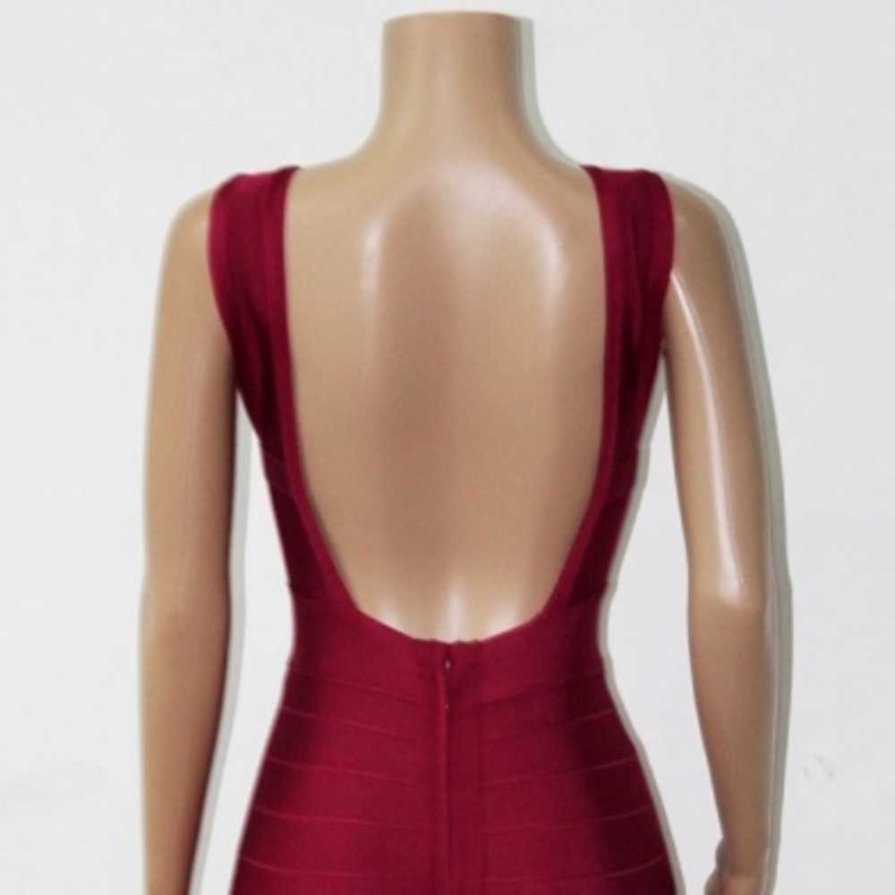 BODYCON BACKLESS DRESS WITH SPIKE DETAIL - Picture 3 of 4